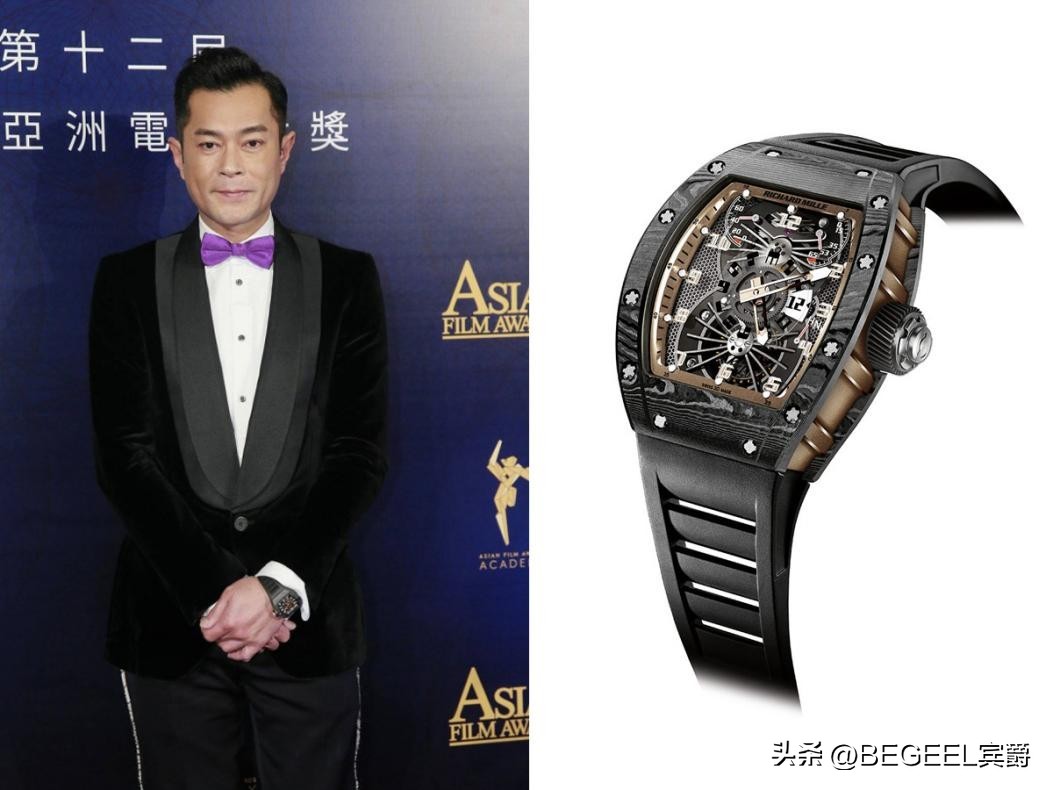 红了不忘本，三*下跪次**报答恩情，天秤座的他手上戴百元表让人心疼