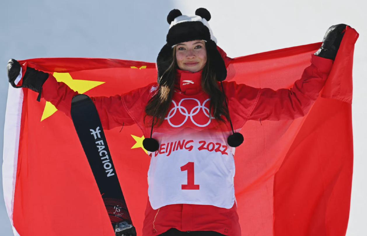 谷爱凌当选年度最佳运动员,谷爱凌姚明