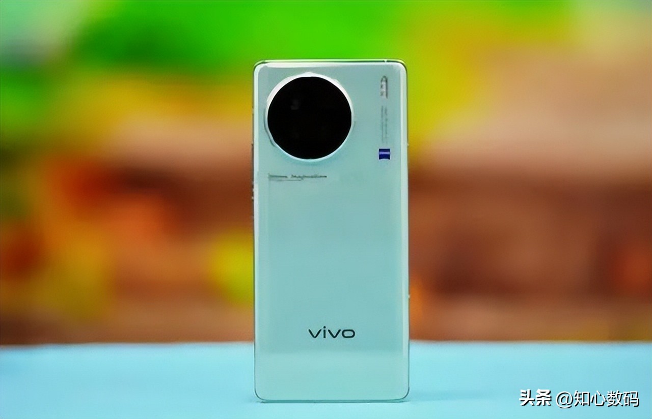 vivox90s值得买吗今年,vivox90s现在值得购买吗