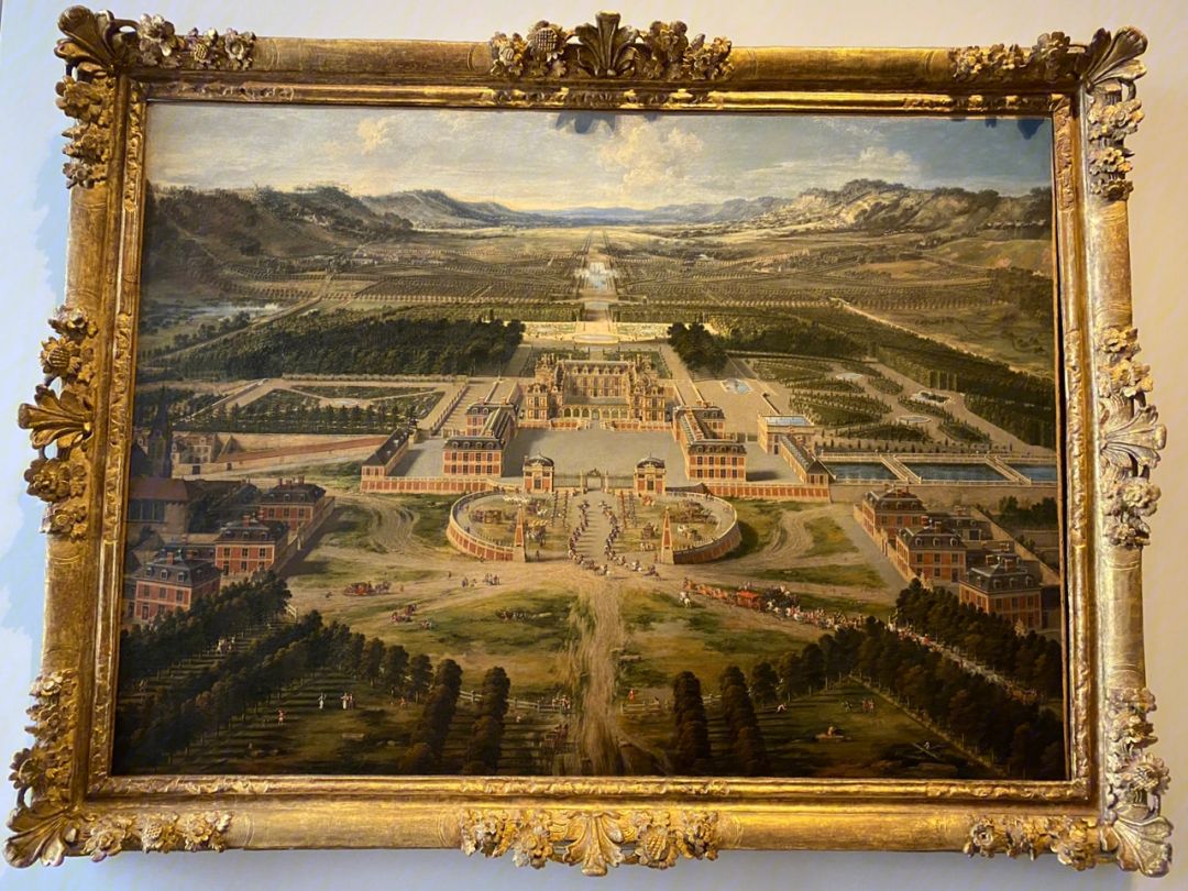 法国凡尔赛宫的简介,巴黎凡尔赛宫与故宫建筑风格