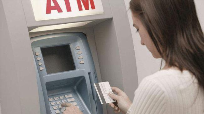 定期10万3年提前支取利息多少,定期存款提前支取会损失多少利息