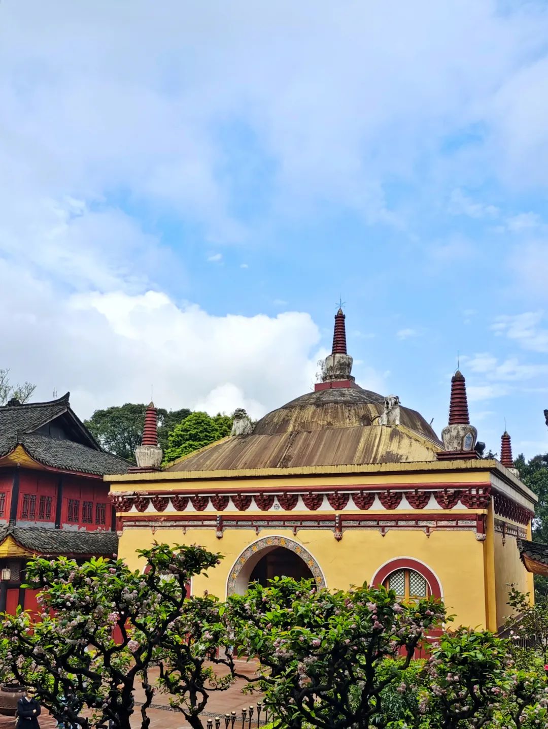 除夕盛况再现，明天去报国寺祈福啦！