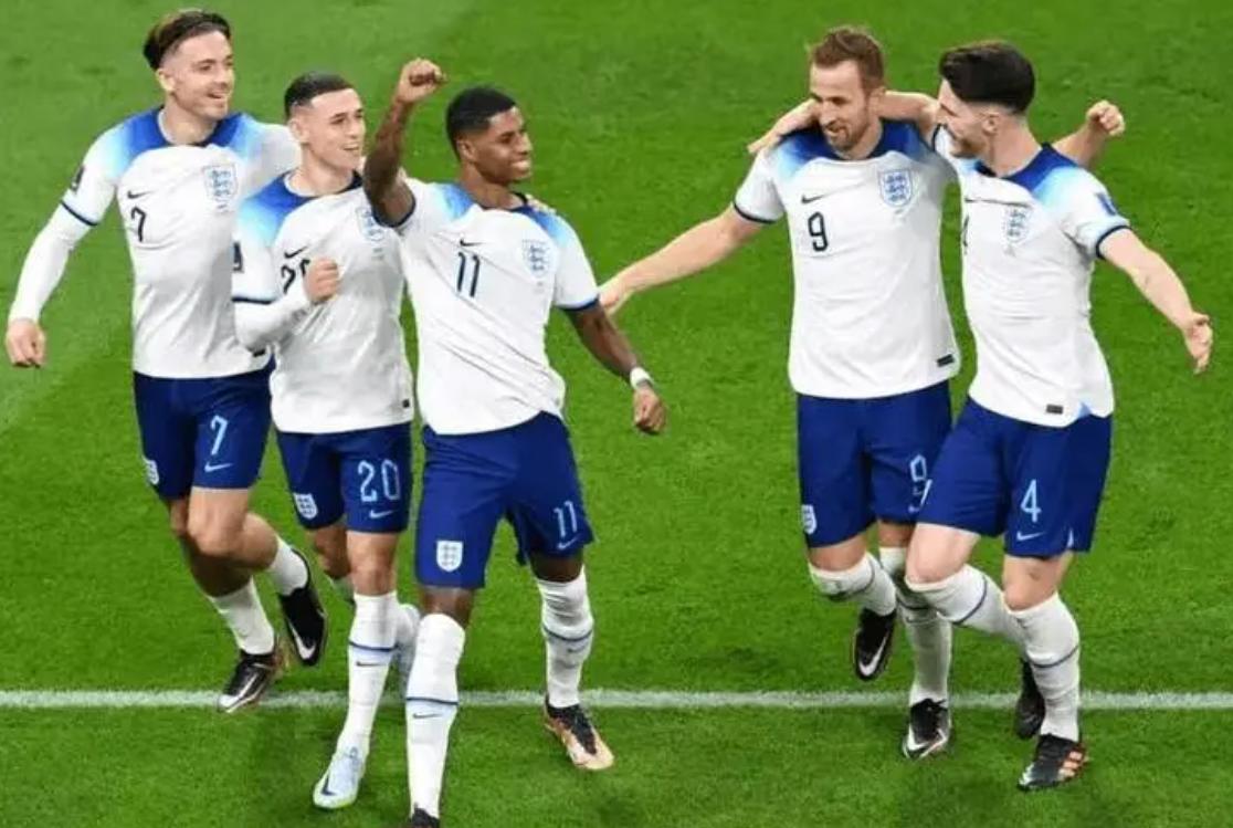 fifa男足国家队排名表格,世界杯前fifa评选的球员排名