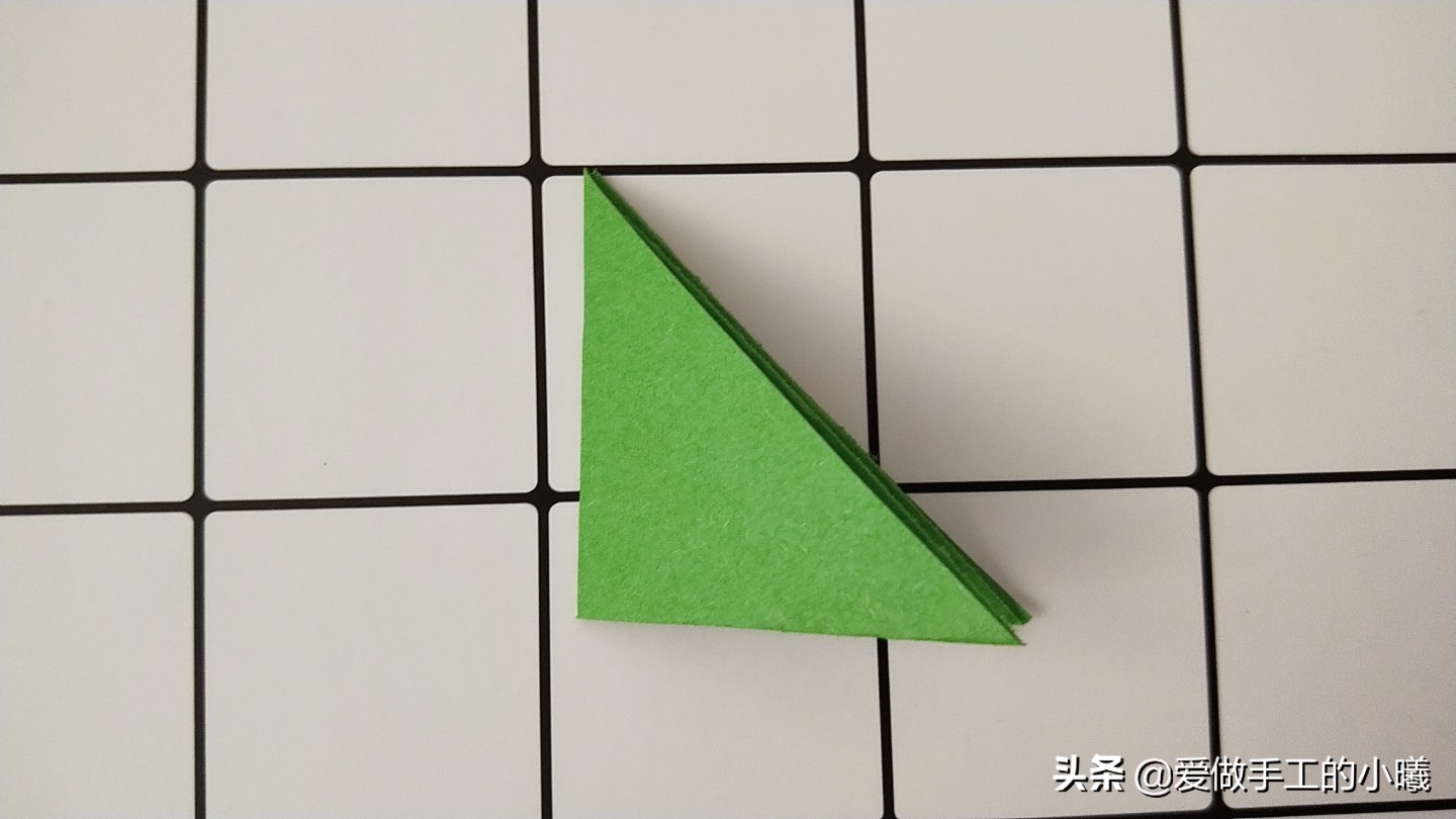 折纸小草最简单的折法,雪梨纸草莓蛋糕折法慢教程