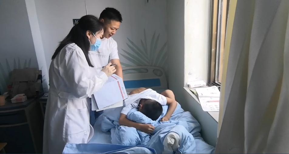 一千元治好了白癜风,治疗白癜风花了10万正常吗