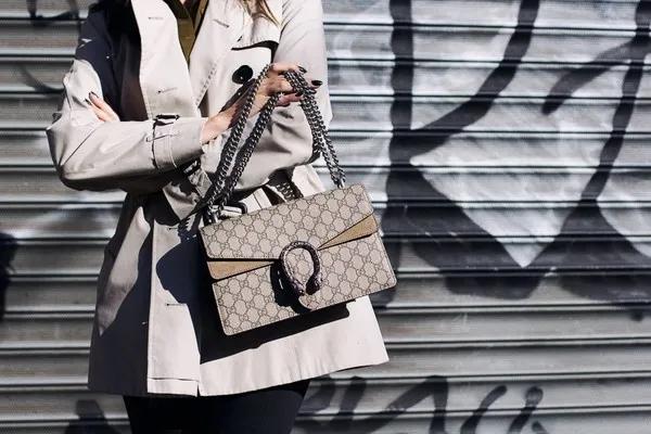 疫情第三年，卖了我的CHANEL