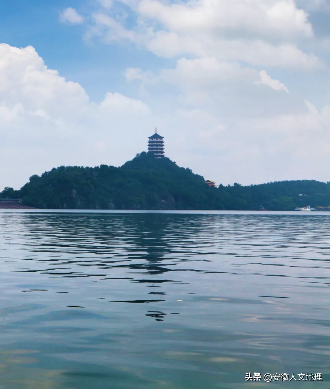 安徽六安市金寨县梅山水库风景区,六安有几个水库风景区