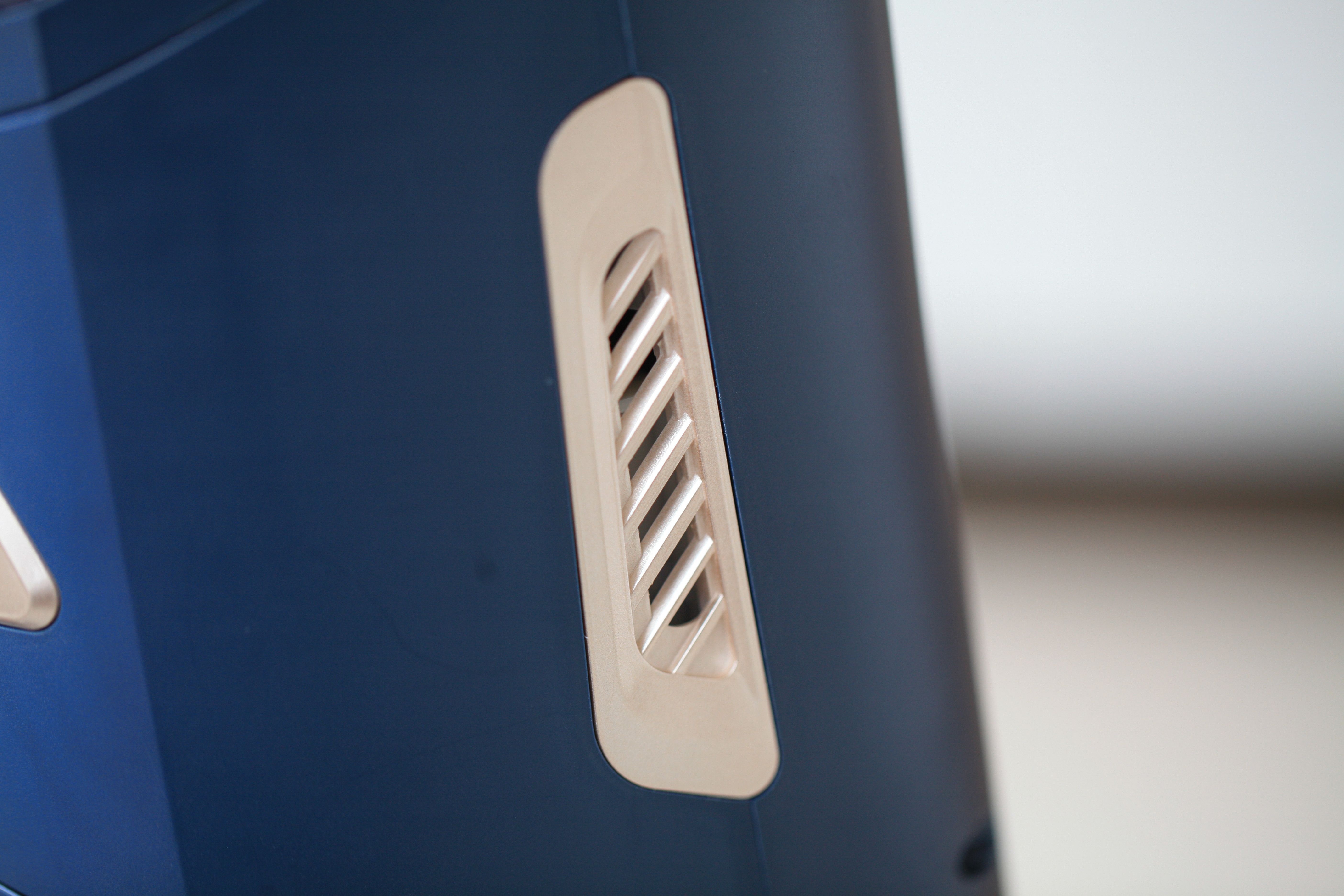 洗地机洗地板好用吗,洗地机地板顽固污渍测评