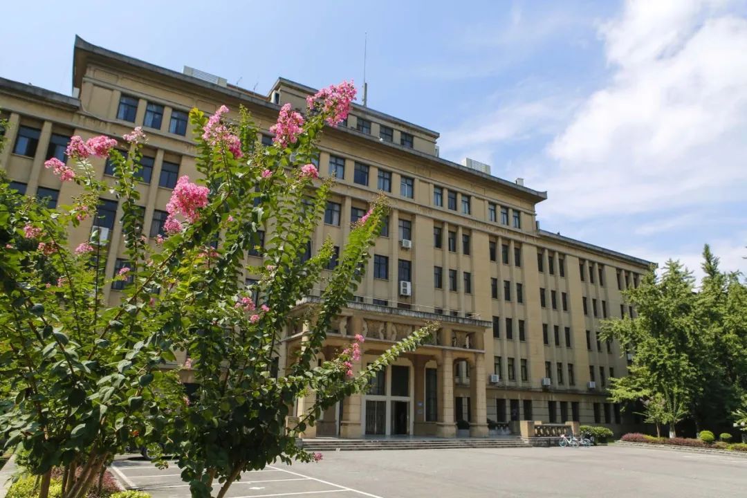 598分2019报考武汉理工大学,报考武汉理工大学需要选什么科