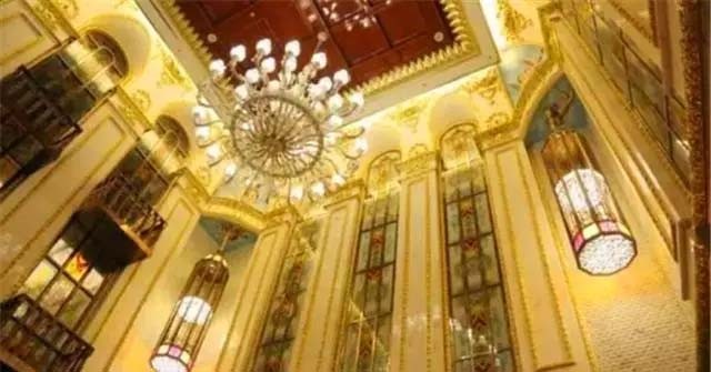 郑州皇家一号涉案警察,郑州皇家一号覆灭记片段