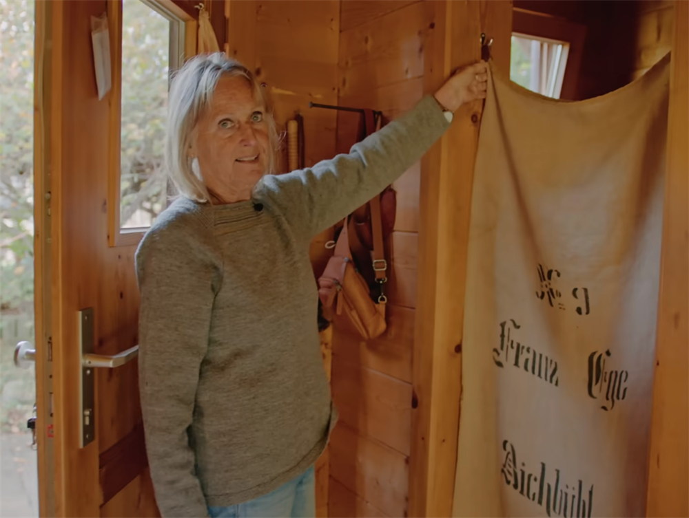 发现一位74岁奶奶的蜗居：16㎡小家没电没暖气，她却一住就是30年