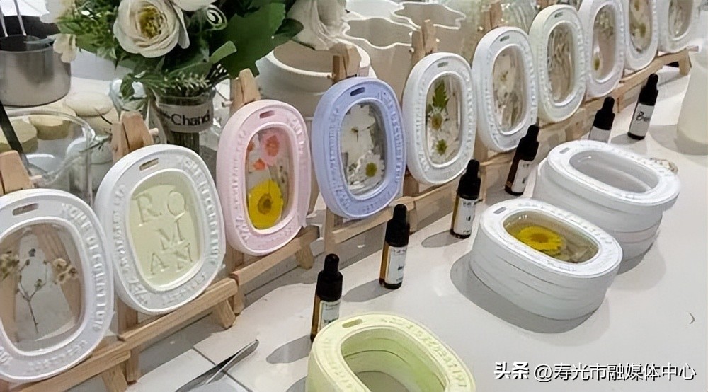 一个寿光00后的香水店