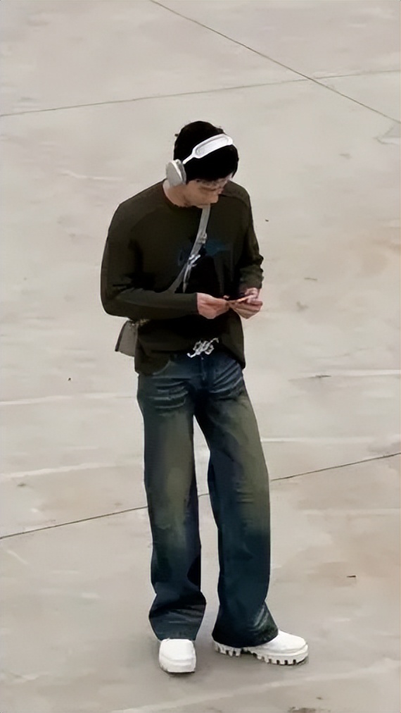 白敬亭宋轶衣品,白敬亭教宋轶穿搭