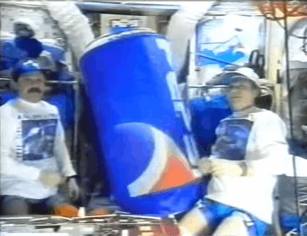 喝百事可乐兑换战斗机,百事可乐换战斗机