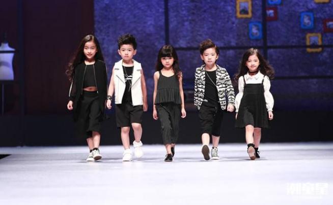 大部分模特一个月的真实收入揭秘,国外模特一个月能挣多少钱