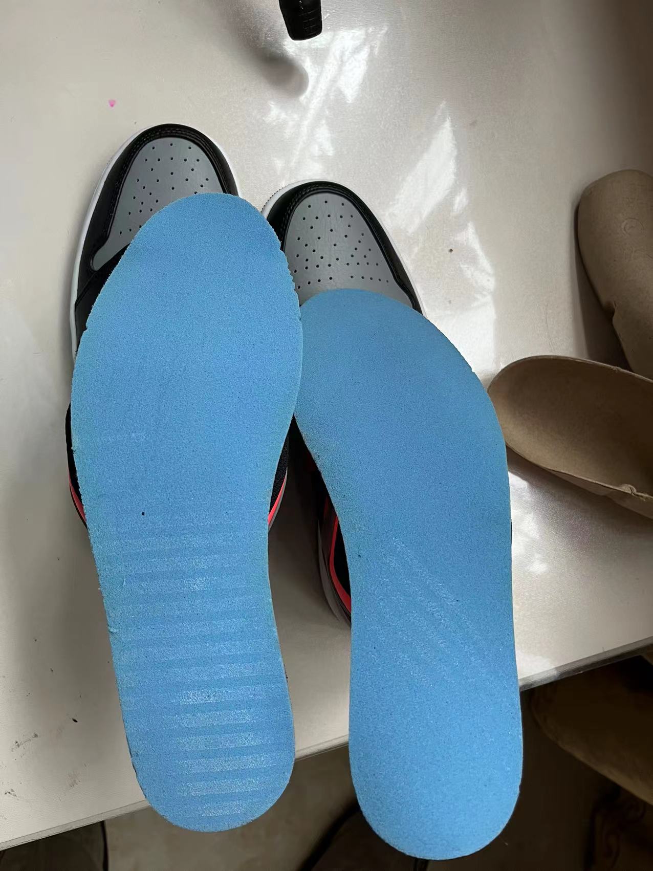 得物上买nike鞋是正品吗,得物上买nike鞋为什么从广州发货