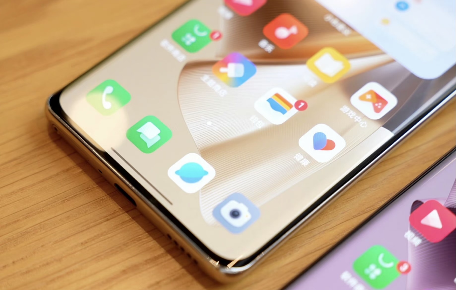 opporeno6pro+和opporeno6pro,opporeno10跟opporeno10pro区别