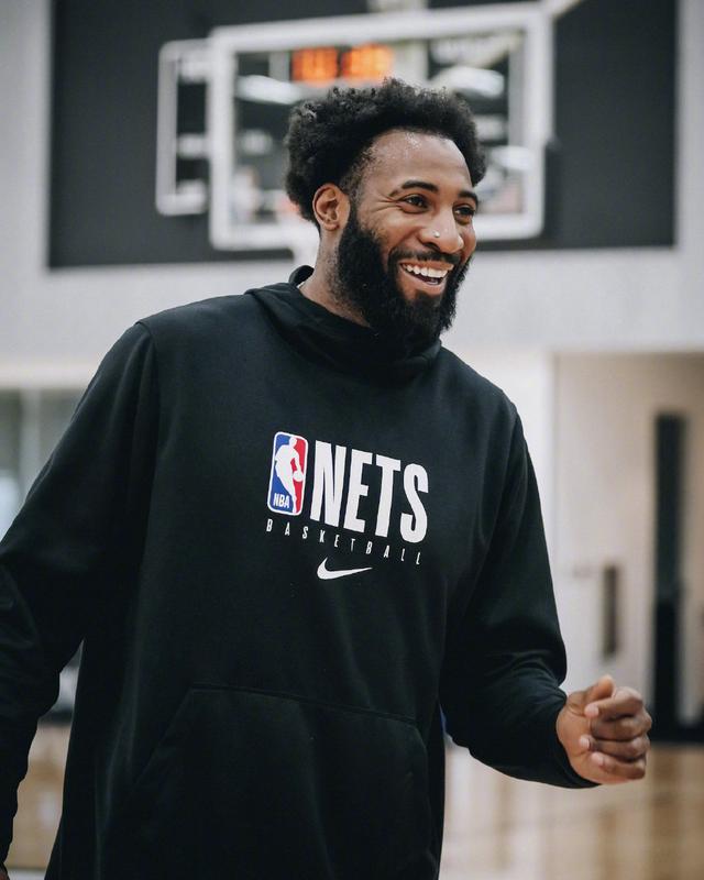 篮网官宣签约!欧文盛赞科比,杜兰特想要安东尼并非莫里斯