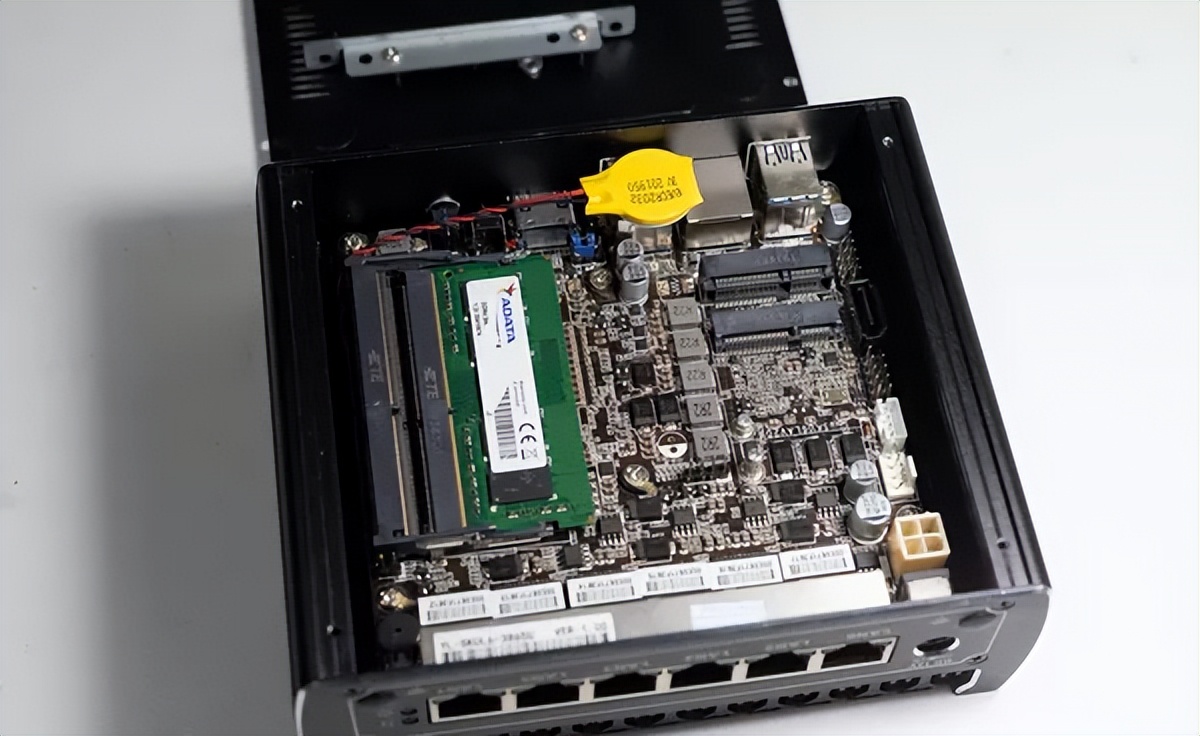 如何选择适合自己软路由,软路由入门款推荐