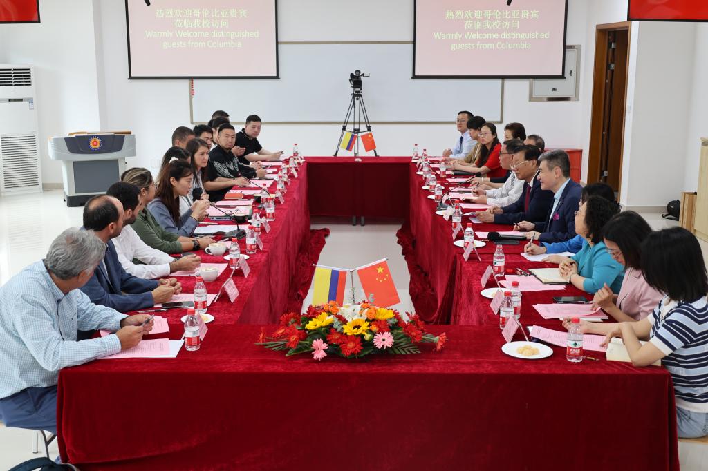 哥伦比亚大学合作项目,哥伦比亚代表团访问