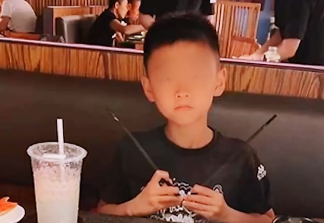 沈阳9岁男孩冲突,沈阳9岁男孩吵架