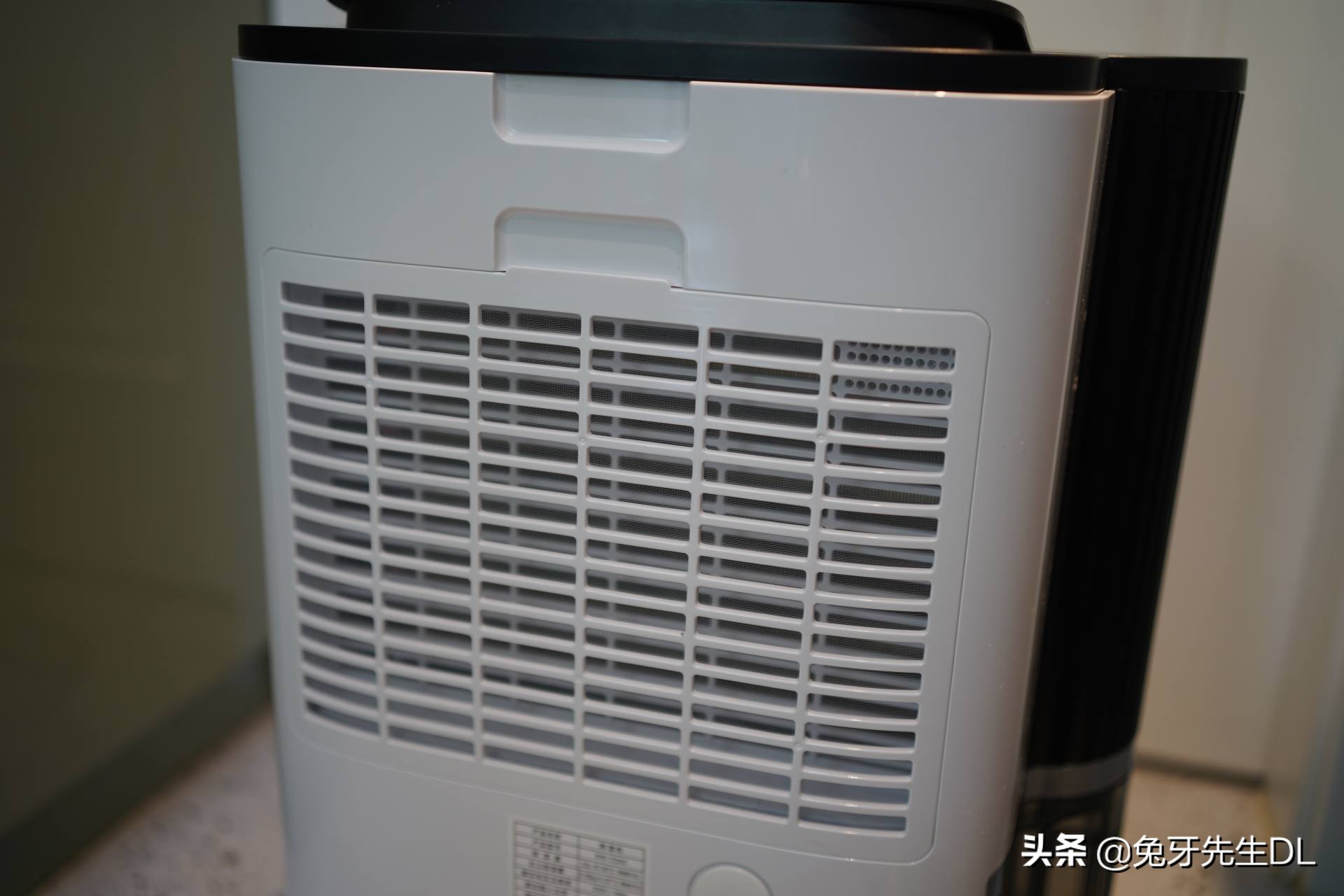 德业除湿机t22a3和n20a3哪个好,德业t22a3和美的CF30BD哪个好