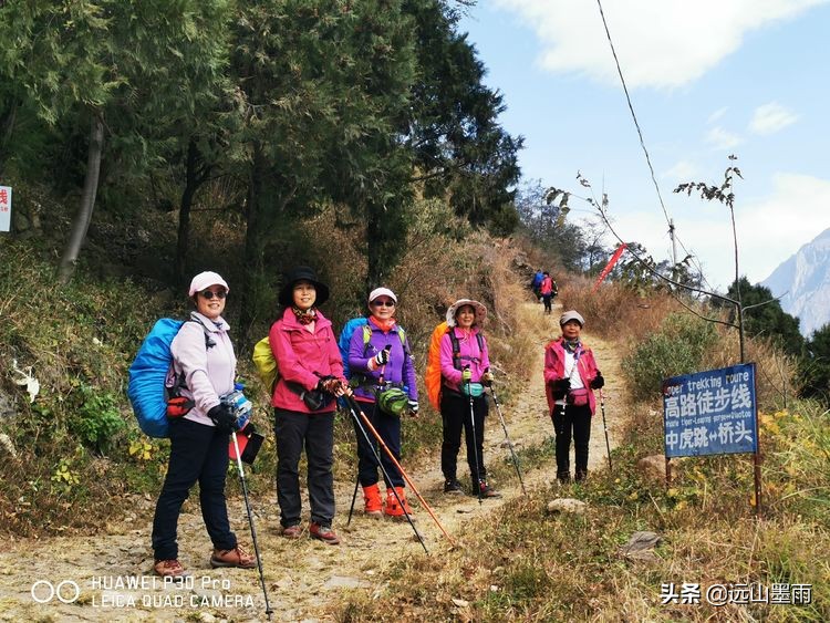 虎跳峡徒步最惊险的路段,虎跳峡高路徒步最难走路段