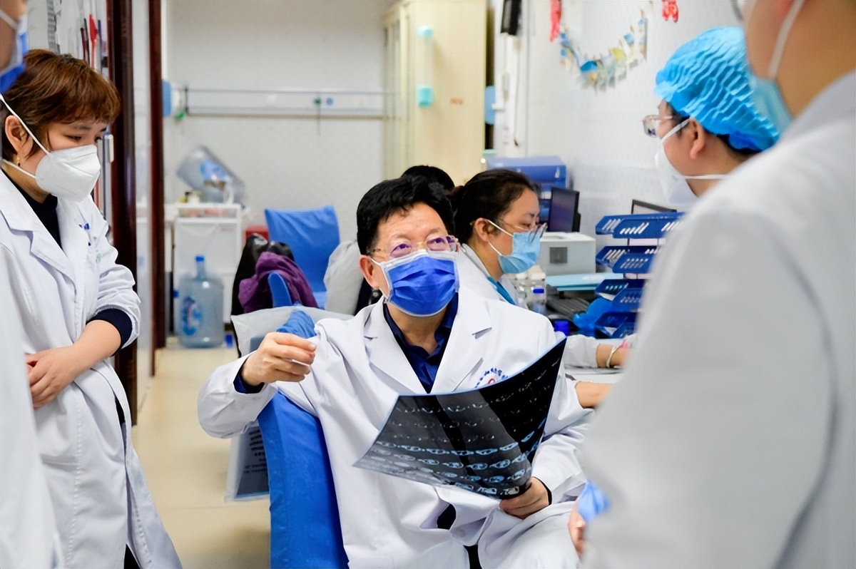 女童昏迷生死一线,儿童感染甲流抢救