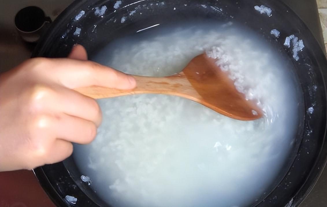 砂锅正确方式怎么开锅才不会开裂,砂锅用面开锅好还是米开锅好