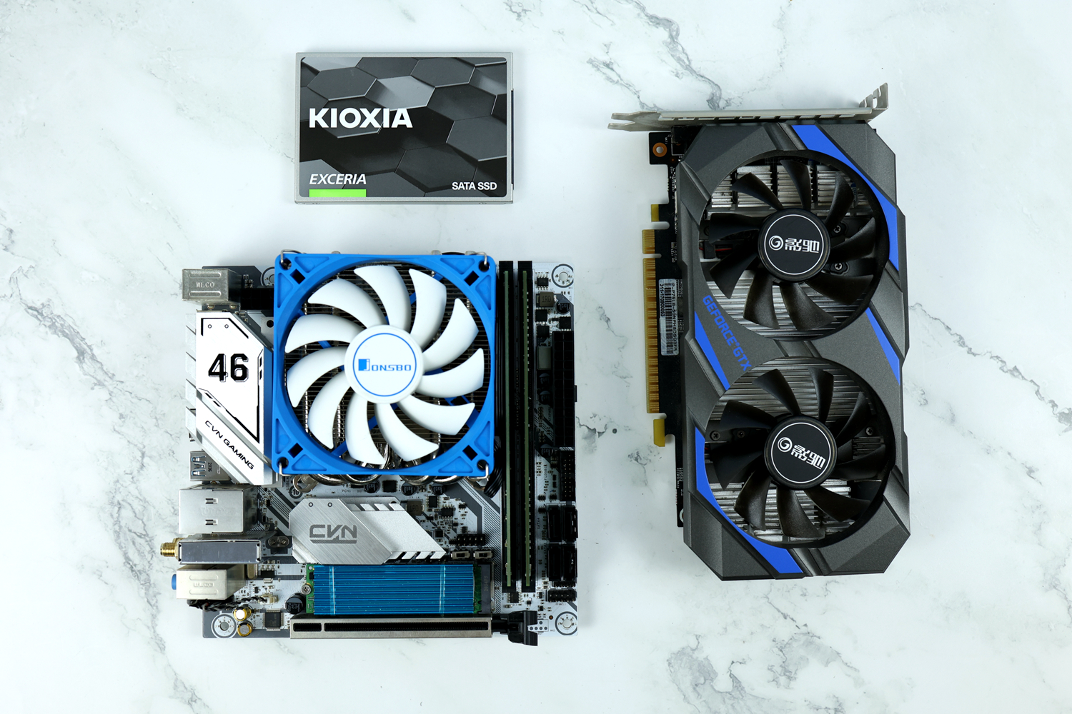 itx蜂鸟i100,装一台方便携带的主机