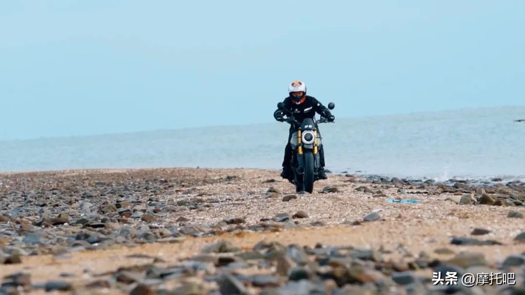 赛文佐650scr攀爬者,摩托莫里尼赛文佐650攀爬版评测