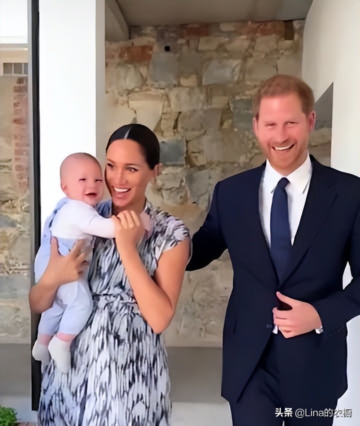 2022梅根最近的衣服,梅根时尚衣品