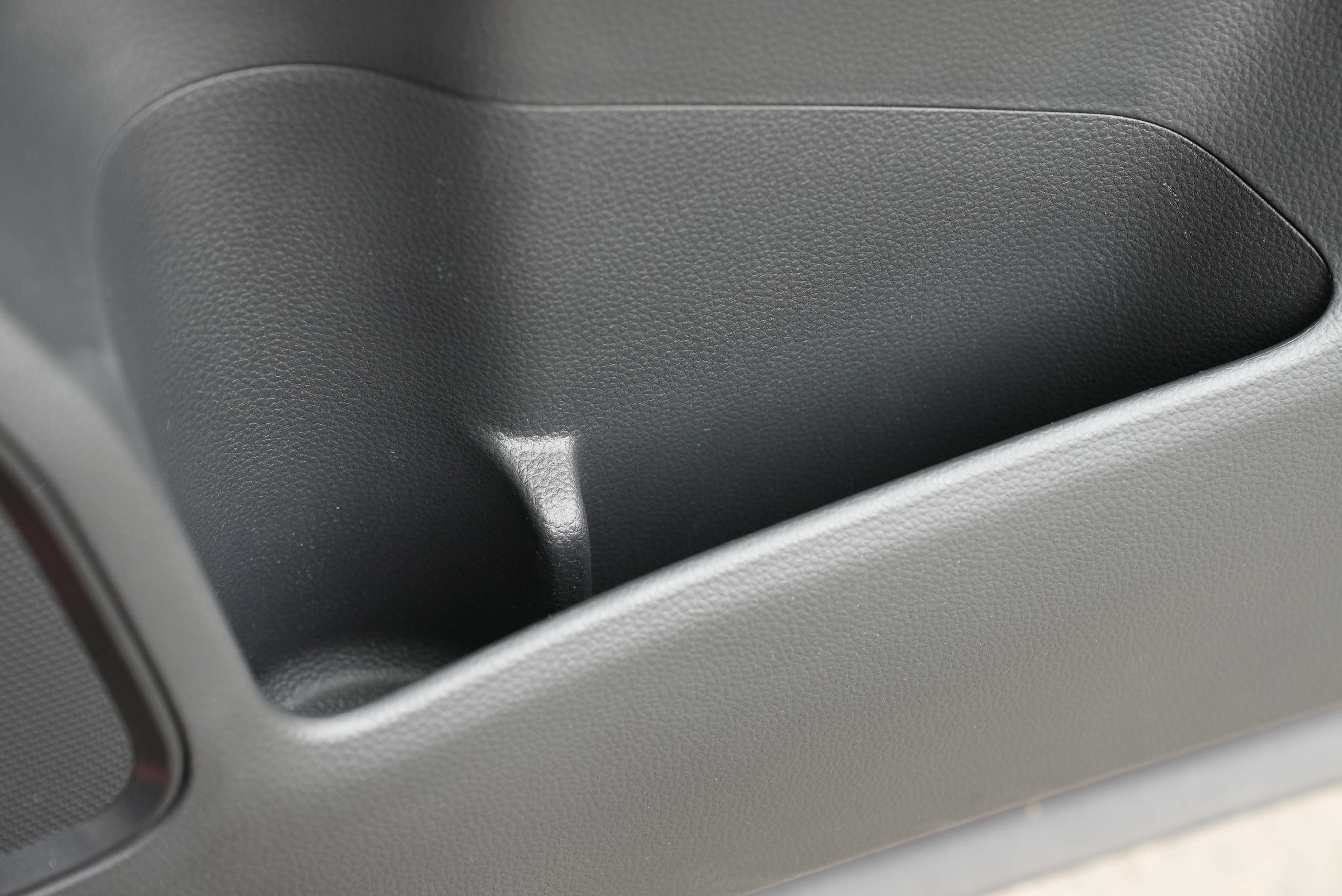 本田xr-v热潮版带自动关窗吗,本田xrv热潮版有360吗