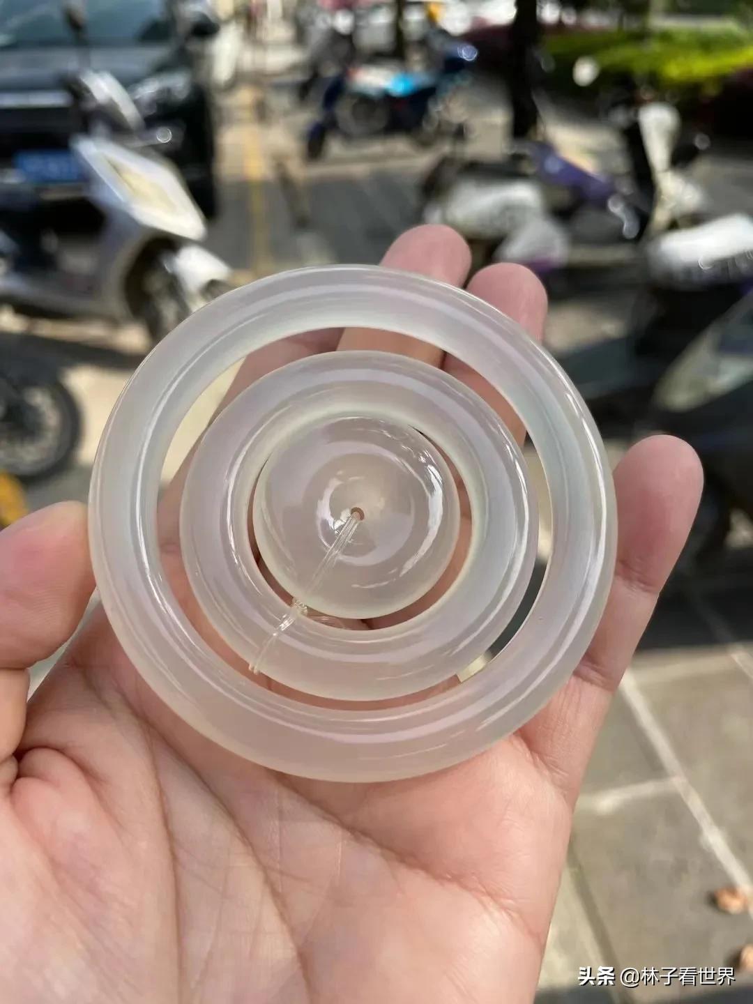 像玻璃一样透明的玉是什么玉,像玉石一样的透明瓷器