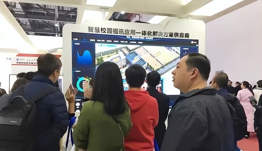 智慧校园建设浪潮袭来,国荣电子学生证助力学校安全保障