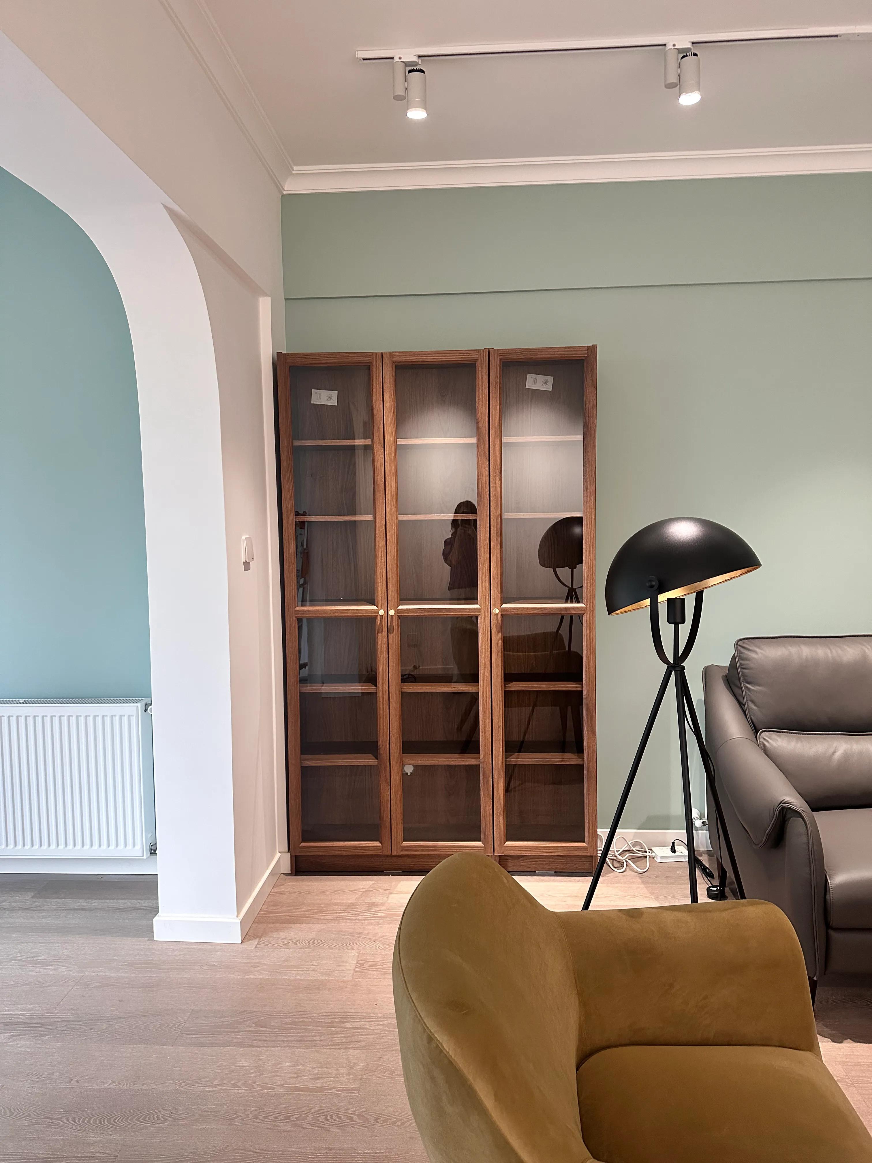 客厅阅读角书架,左转角书桌书架一体