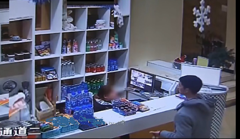 已婚女找男网友偷吃后失联，一个2秒钟的动作，引出让人唏嘘真相