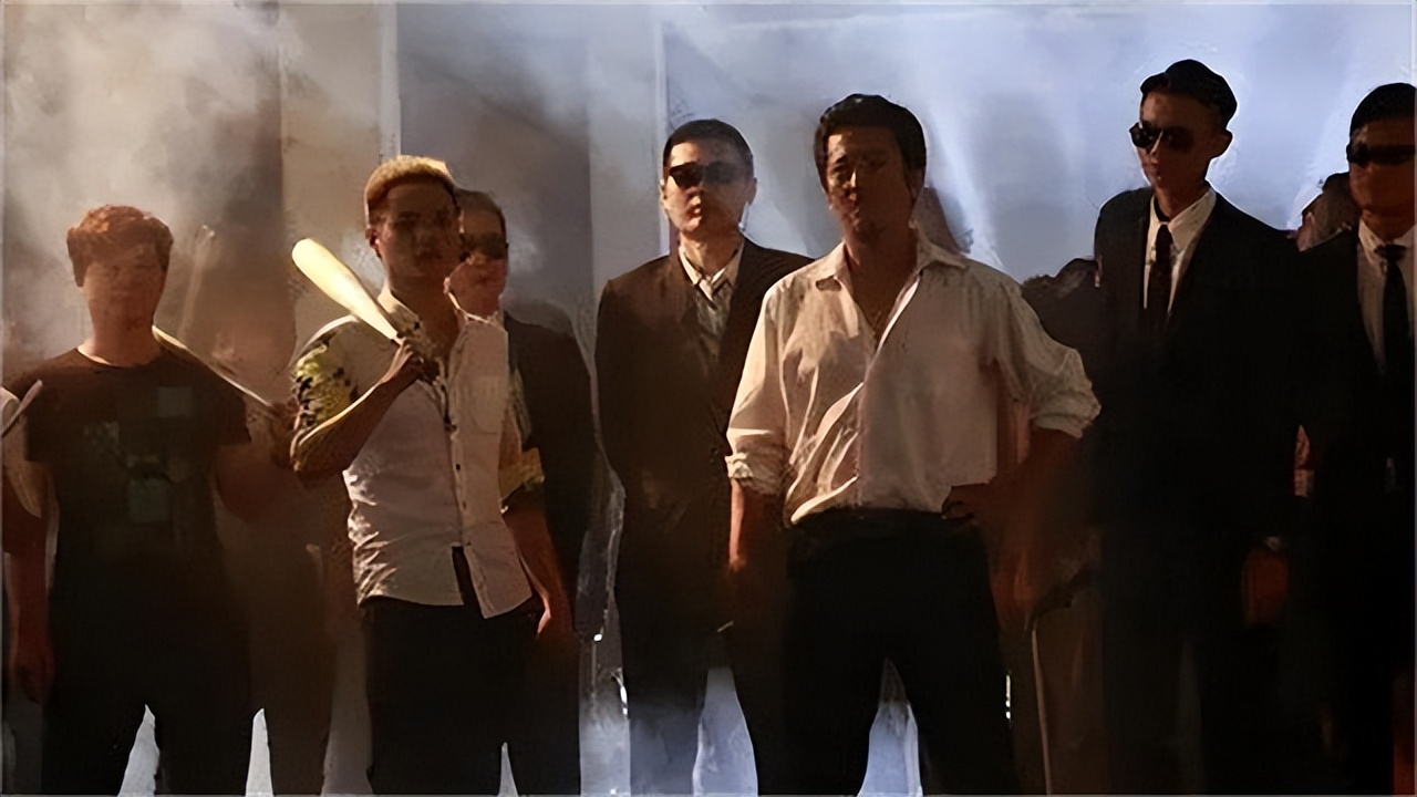 为什么香港有那么多黑帮?1997年香港回归,黑帮到底去哪了?