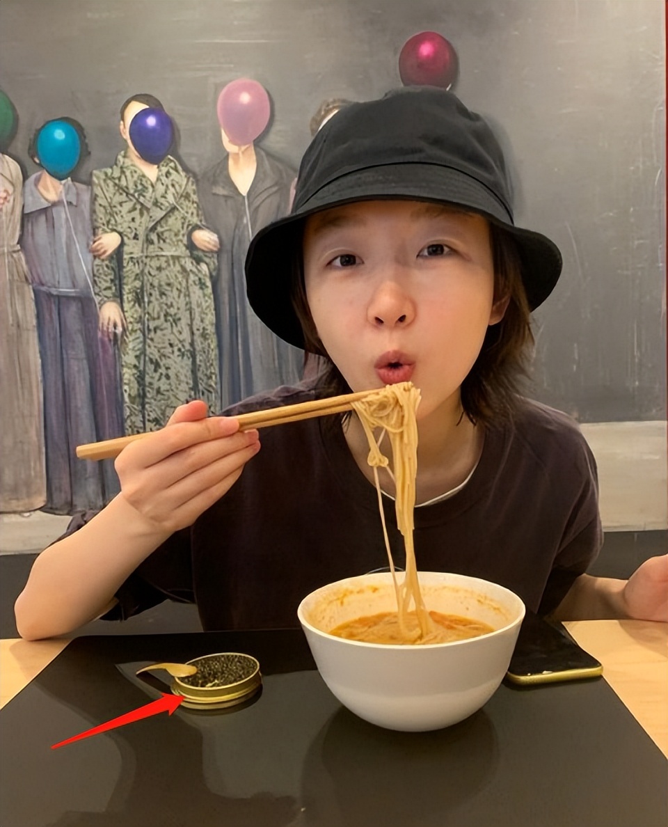 三金影后周冬雨明星评价,三金影后霸凌