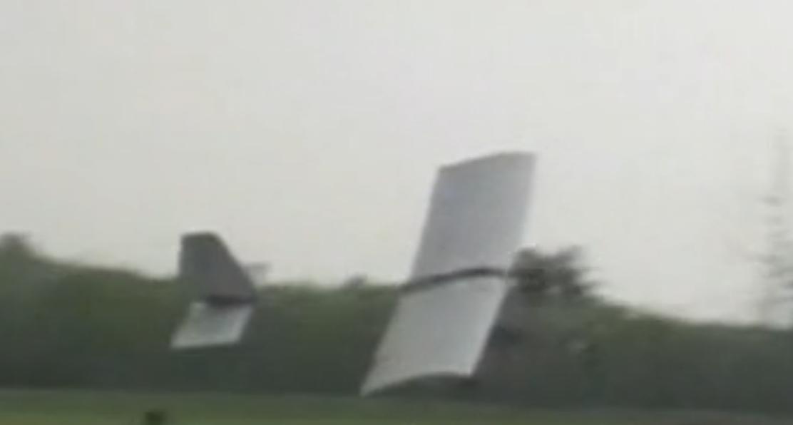 摩托飞机？农民理发师发明陆空两用飞机，飞行高度可达3500米