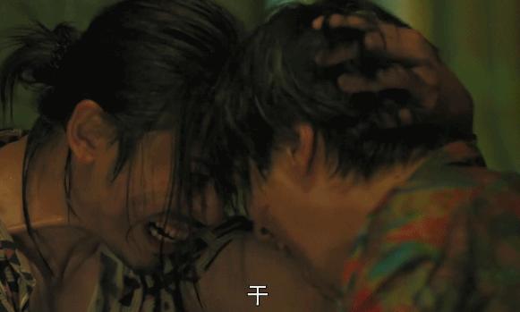 比《哭悲》还上头？逃犯吃屎，警察“全裸”查案，致敬《无间道》