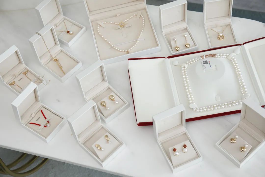 什么珍珠好看又实用,女人为什么爱首饰