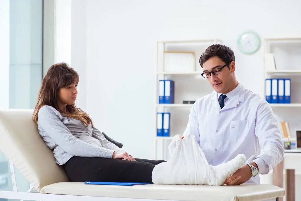 撕掉“服务员”标签，康复治疗师回归医疗大类