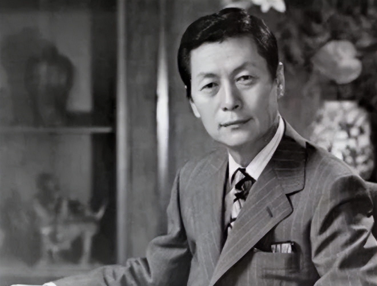 视女星为玩物，把总统当傀儡，煽动部署萨德，韩国乐天有多牛？