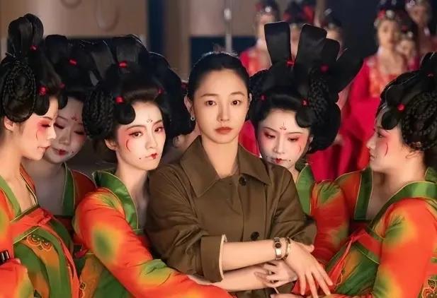 脸没恢复就别出来捞金，发面馒头、蜡像脸，求求你们放过观众吧！