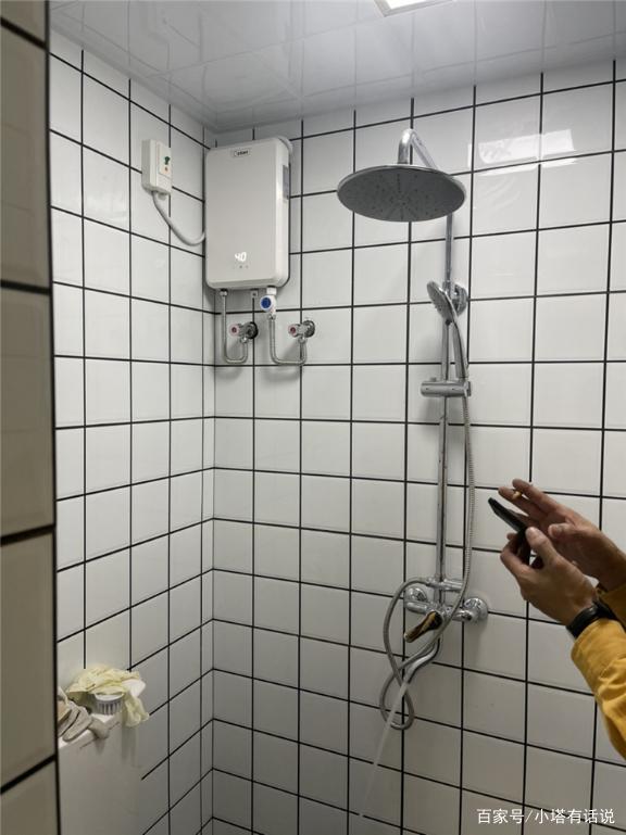 即热式电热水器买恒温还是普通的,即热式电热水器选恒温还是变频