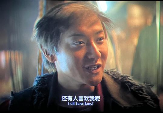 黄子韬真的把头发剃秃了吗,黄子韬变番薯头