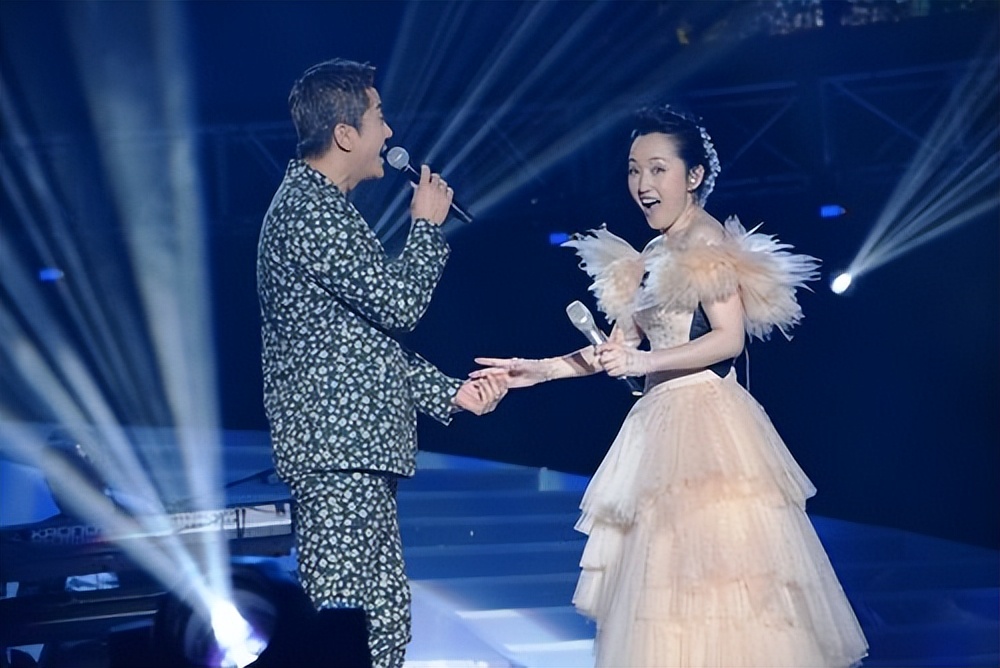 分手的26年后，赖文峰出狱乡下结婚度日，杨钰莹的选择令人心疼