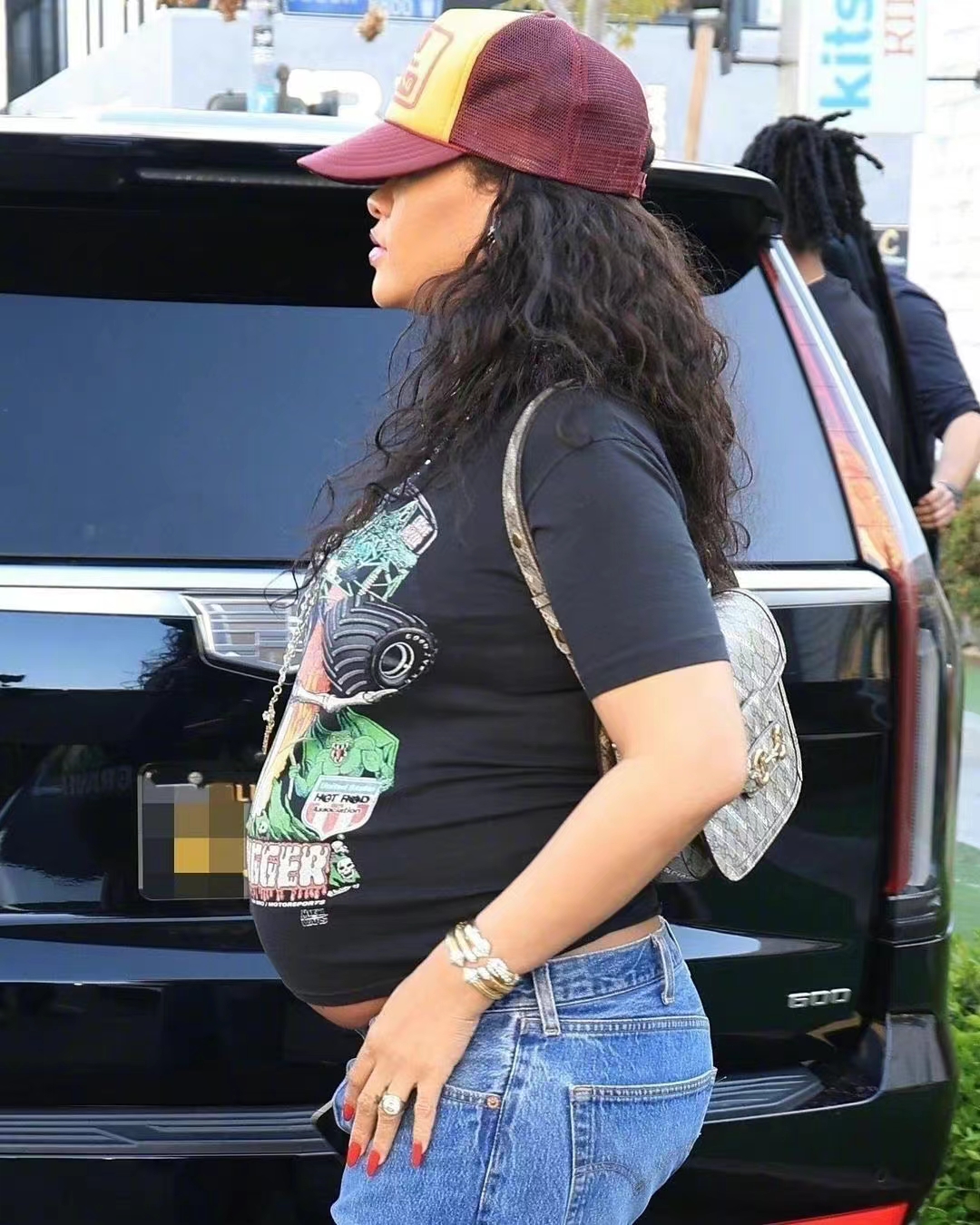 蕾哈娜回应怀孕真相,蕾哈娜买婴儿产品