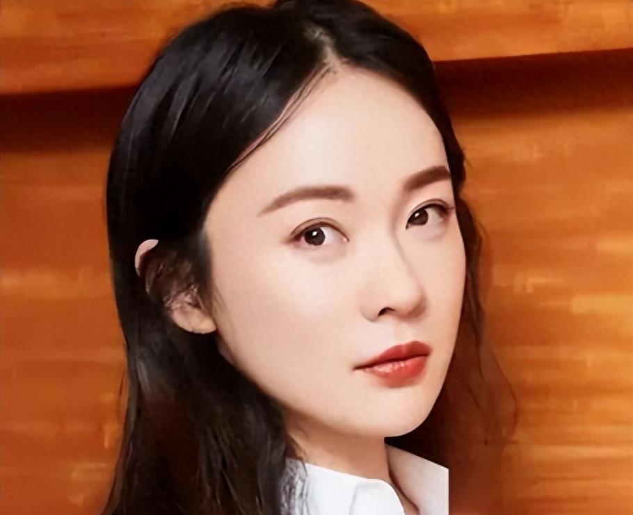 霍思燕早期写真作品,刚出道的霍思燕照片